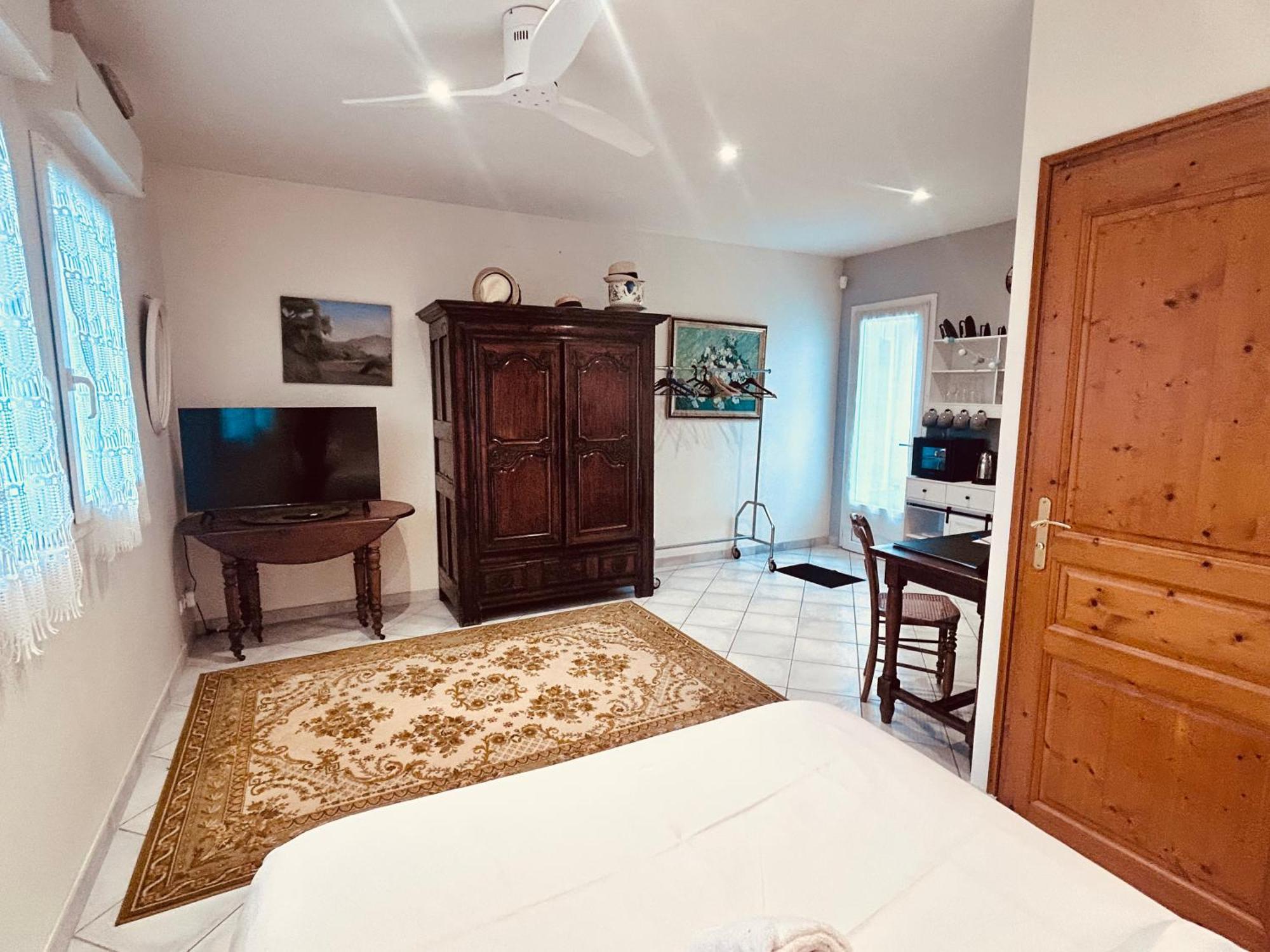 Le Clos De Tanvol - Parking Prive Gratuit- Terrasse Privee - Climatisation Viriat Exterior photo